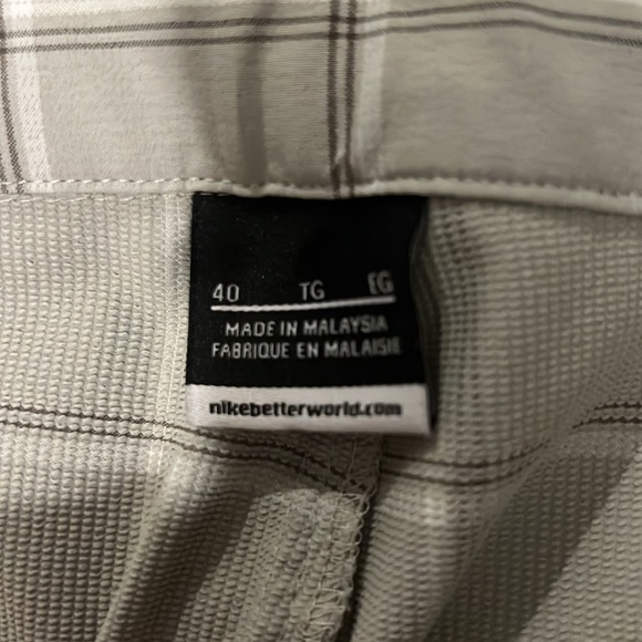 Perfect condition Nike plaid mens shorts - Picture 2 of 2